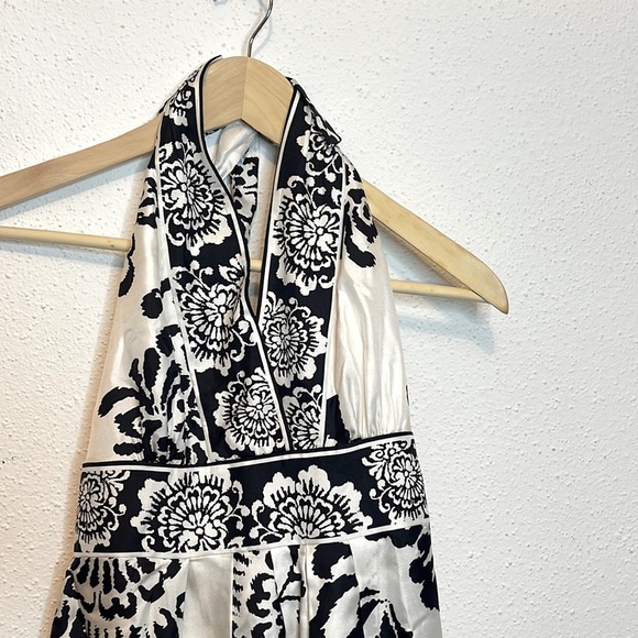 White House Black Market Black and White Floral Silk Halter Dress Size 0 - Picture 2 of 6